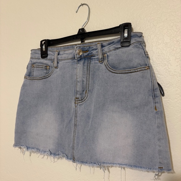 Jean Skirt - Picture 2 of 3